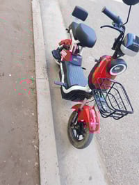 🔥 للبيع دراجة كهربائية نظيفة 🔥  - اللون: أحمر - الحالة: نظيفة وتشتغل 1...