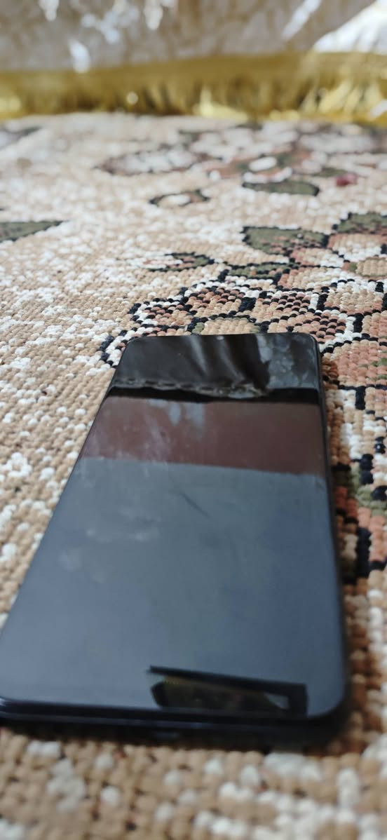 سلام عليكم هاذه الجهاز البيع شاشه سكتت ابوحده لا طايح ولا فد شي شغال بس شاشه سعر 50قفل لحد يعاملني قفل تريد خاص تريد ***********
