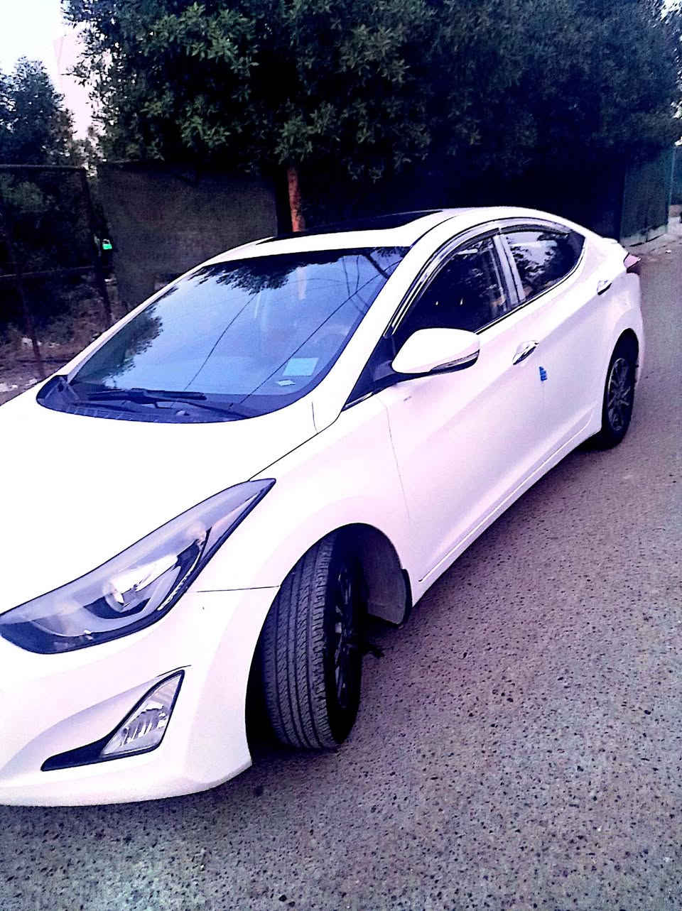 السلام عليكم النترا موديل 2015 GLS كامل واصفات محرك 2000 سلايت كشن السايق كهربائي جلد حدادية جديدة اول مرة تنفتح مري شفط بصمة عدد 2 تخم تايرات جدد بية ظربة باب وجاملغ الخلفي من جهة السائق وظربة بسيطة في خشم الجاملغ الامامي الايسر سيارة جاهزة وحلوة  السعر 120$ ملاحضة فقط للشراية الدلال لايتعب نفسة رججججججججائا


**إذا كنت صاحب هذا الإعلان وتريد حذفه لأي سبب، رجاءا أرسل رسالة إلى الدعم الفني**