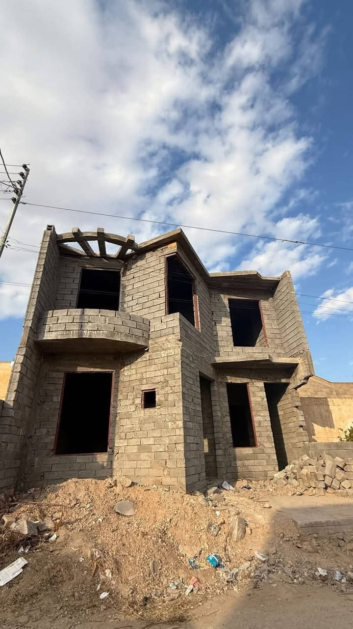 دار للبيع مساحه ٢٠٠م في حديثه مجاور مدرسه الشباب 
السعر ٤٨ مليون وقابل لتفاوض 
باقي ع التشطيبات الاخيره
***********
