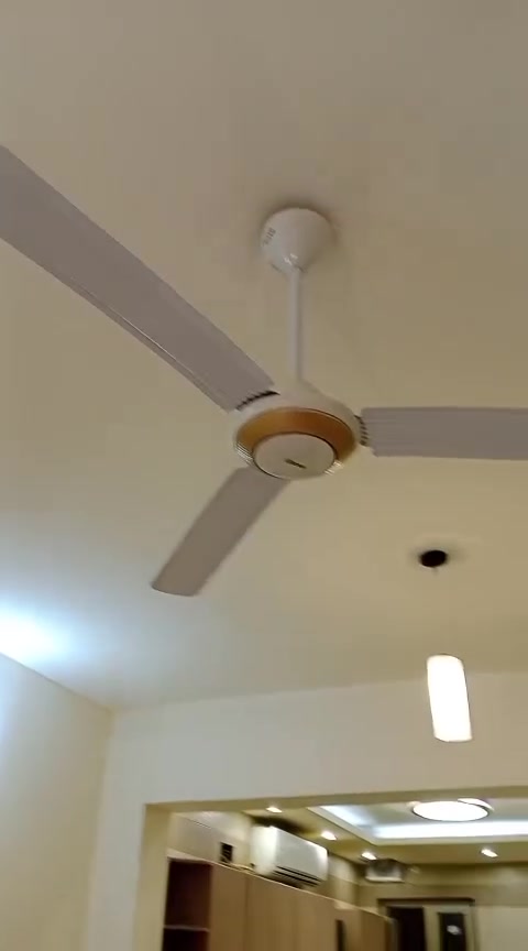 🏡 شقة للإيجار/ المنصور حي المتنبي
تحتوي على غرفتي نوم، صالة، مطبخ وصحيات.
✅ مجهزة بسبالت (مكيفات)
✅ مطبخ حديث مع كاونتر
✅ مناسبة للعوائل أو الطالبات

💰 الإيجار: 900 دولار شهرياً

📞***********
