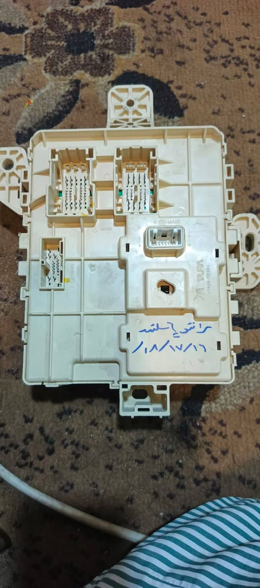 قاعده فيوزات كيا سرانتو ١٦,١٧
الاتصال
***********
