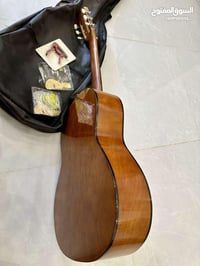 گيتار اصلي ياماها اصدار C4 اسباس جديد غير مستعمل قليل كلش مع قفل كوردا...