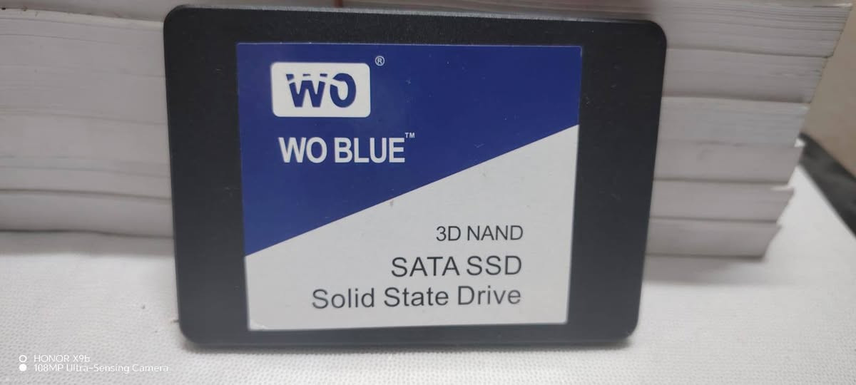 السلام عليكم
هاردات للبيع
هارد ماركة سيكيت ٥٠٠ كيكا كان مشدود على دي في ار فتحته عالحاسبة بس ما يقبل فرمتة سعره ٢٠ 
هارد ماركة دبليو او ٤ تيرا ما يفتح ساكت ٢٥ 
هارد كروشيل ١٢٨ كيكا شغال يفتح ما بيه شي ٢٠
متوفر توصيل كافة محافظات العراق ٥ آلاف
واذا شلع بيهن مجال للطيبين امثالكم.. تحياتي


**إذا كنت صاحب هذا الإعلان وتريد حذفه لأي سبب، رجاءا أرسل رسالة إلى الدعم الفني**