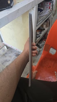 ايباد 9 معروف للبيع ذاكره 64 الايباد بس في البلازما فوق مفتوحه. الايبا...