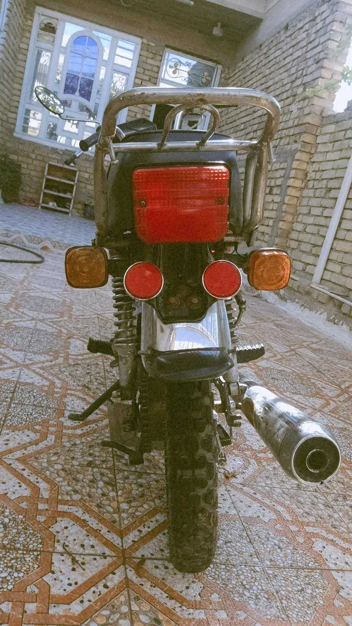 ٤كير شاصي ١١ تعمير ٢٢ سعر ٦٠٠ بيها مجال للشراي 
كوت حي الجامعة ***********
