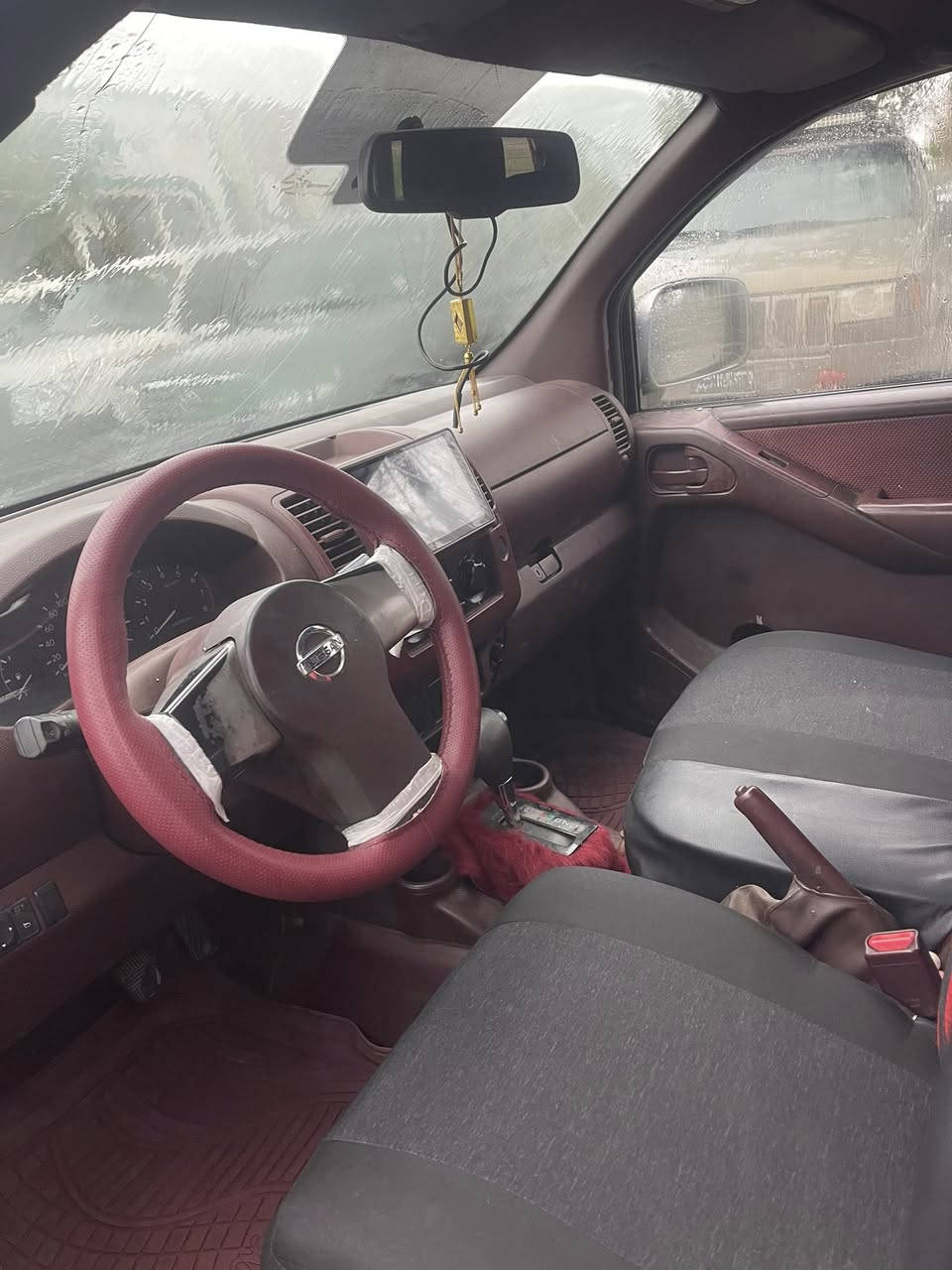 سلامًً عليكم نيسان نافره لبيع كير محرك. بطه كفاله بدون صبغ بدون جراد حداديه خير من الله السياره جاهزه من كل نواحي رقم سلمانيه رقم بسمي لاستفسار عل هذا رقم. ***********لتواصل. واتس موجد ورقم شغال سعر سياره 80ورقه وبيه مجمال بسيط
