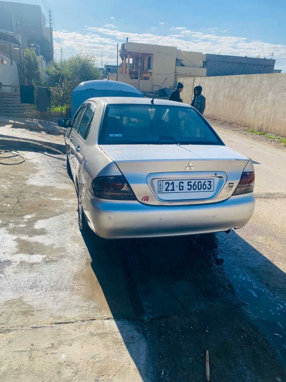 السلام عليكم ورحمة الله سياره لانسر موديل 2009 رقم سليمانية الجديد بيها صبغ قطع  ابيعلك احزام بدون ظربة كهربائيات كاملة محرك والكير بحالة جيدة تدفئة تبريد خير من الله مكان السيارة ديالى السعر 74 وبيها مجال للشراي ***********متواجد واتساب ايظآ
