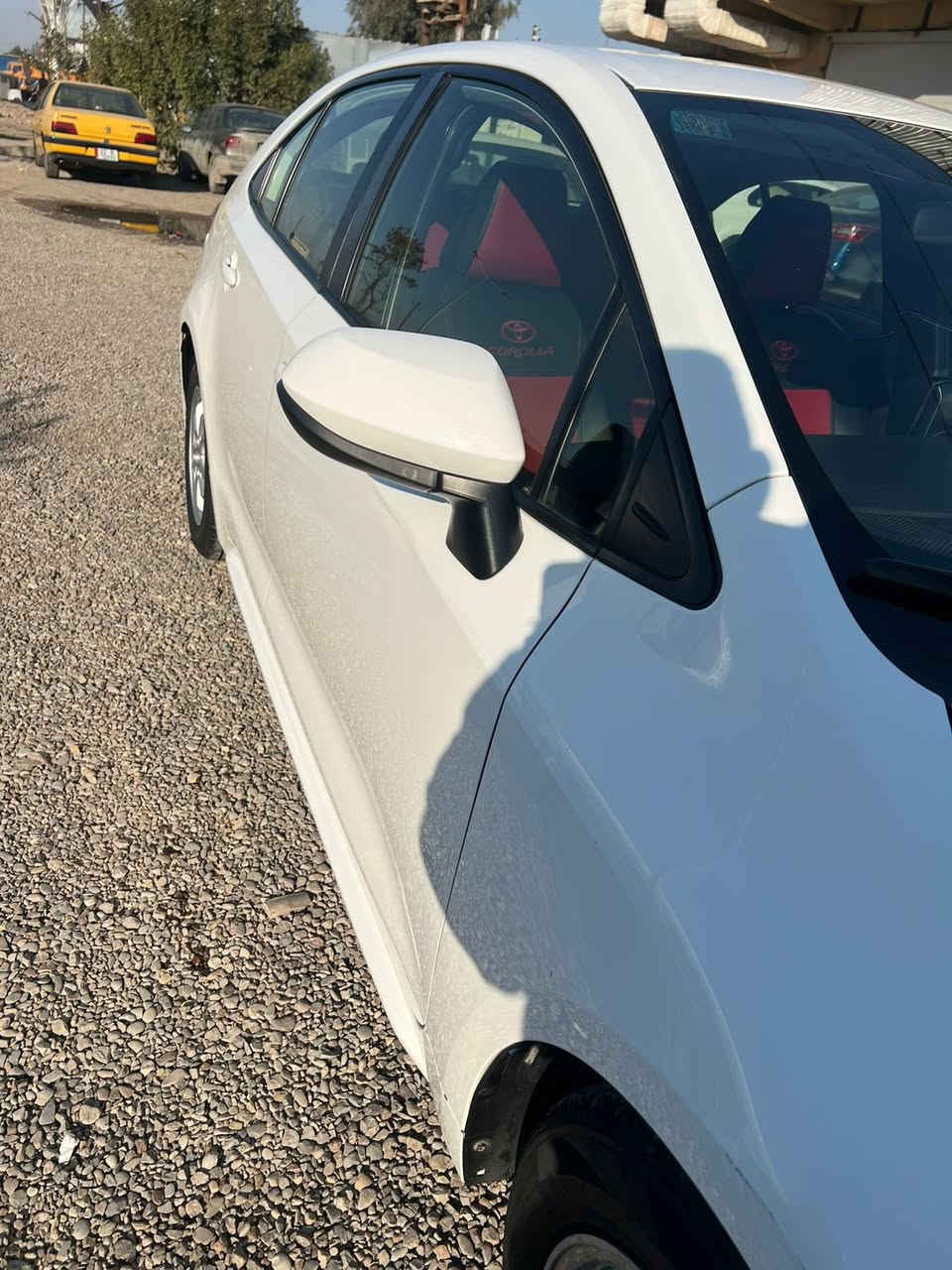 سلام عليكم
كورلا هايبرد موديل2022 SE وارد امريكي رقم بغداد مشروع وطني بأسمي هزة جديدة  مكينه 1800 حادثها من امريكا بارد في الهلال الخلفي موضح حادث امريكا بالصور  حالوب خفيف كلش بنيد وقمارة بارد ع كد إصبعين بحافة الصندوك موضح بالسونار فول موصفات عدا لفتحه بصمه  تحكمات ستيرن رادار امامي نقطه عمياء تحديد مسار اوتو هولد ويل كب  كامرة خلفيه 
الايرباك سليم  بجم لد زنون SE بلادي عداد ديجيتال يتحول مايل وكيلو متر  ماشية 92 مايل شاشة   Drive Mode  أريل + نفكيشن  كامره خلفية
حساس حماية الأطفال والركاب من انحصار الأصابع أو الرقبة دخول ذكي تخم تاير جديد السيارة جديدة وأحلى من الصور بعدها بوضع الشركة 

السعر148 وبيها مجال

العنوان: بغداد الحسينية 

الرقم:***********
