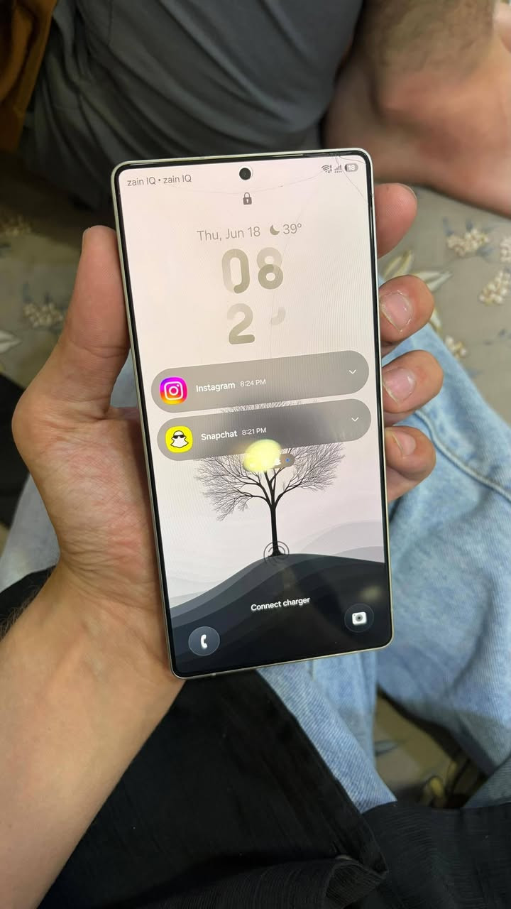 S 25 ultra
الجهاز بعده بالضمان بشهر الرابع سنه الجايه يخلص 
الجهاز نضافته 100/100  يعني جديد 
السعر 1250  
العنوان ناصريه قرب البهو


**إذا كنت صاحب هذا الإعلان وتريد حذفه لأي سبب، رجاءا أرسل رسالة إلى الدعم الفني**