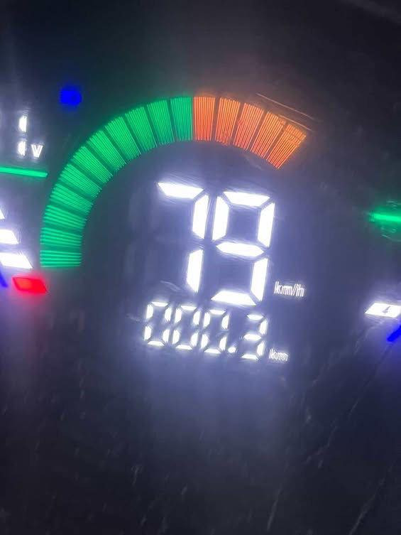 السلام عليكم دراجه سكنس شحن للبيع موديل 25 بطاريات 70 بالميه السعر 500 مكاني بغداد العبيدي ***********
