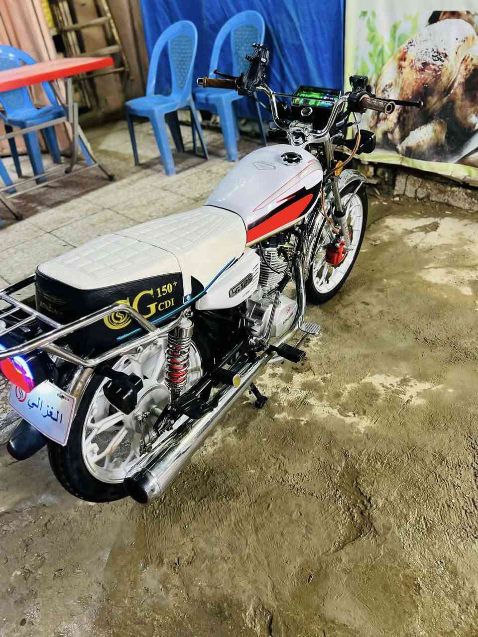 سيفان  25اوراق ستنساخ   بشهر  11طالعه من الوكيل السعر( 950) بيه  مجال  حك الجيه  امكان 
 قم صاحب الدراجه ‭0773 080 5098‬
