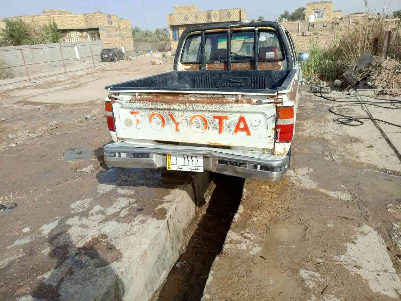 سلام عليكم بيكم موديل 91سياره ب اسمي مشروع وطني كير ومحرك وشاصي كفاله  مكان ناصريه  ***********
