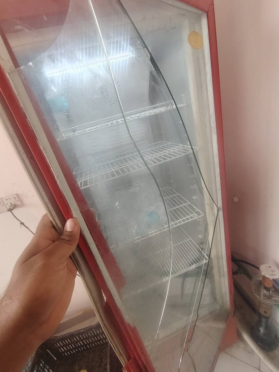 السلام عليكم من رخصه الادمن
شوايه دجاج 6 اشياش
شوايه كباب تفصال ثقيل
مثرامه لحم حجم 32
مجمده بابين
جام خانه متر و30
ميز طعام 4 بدون كراسي
عارضه ببسي.
سنك
حمايه تمن ومرق
مراوح 4
قاطع بلايود خشب الثقيل 4 متر
***********
العنوان بصره امن داخلي*
