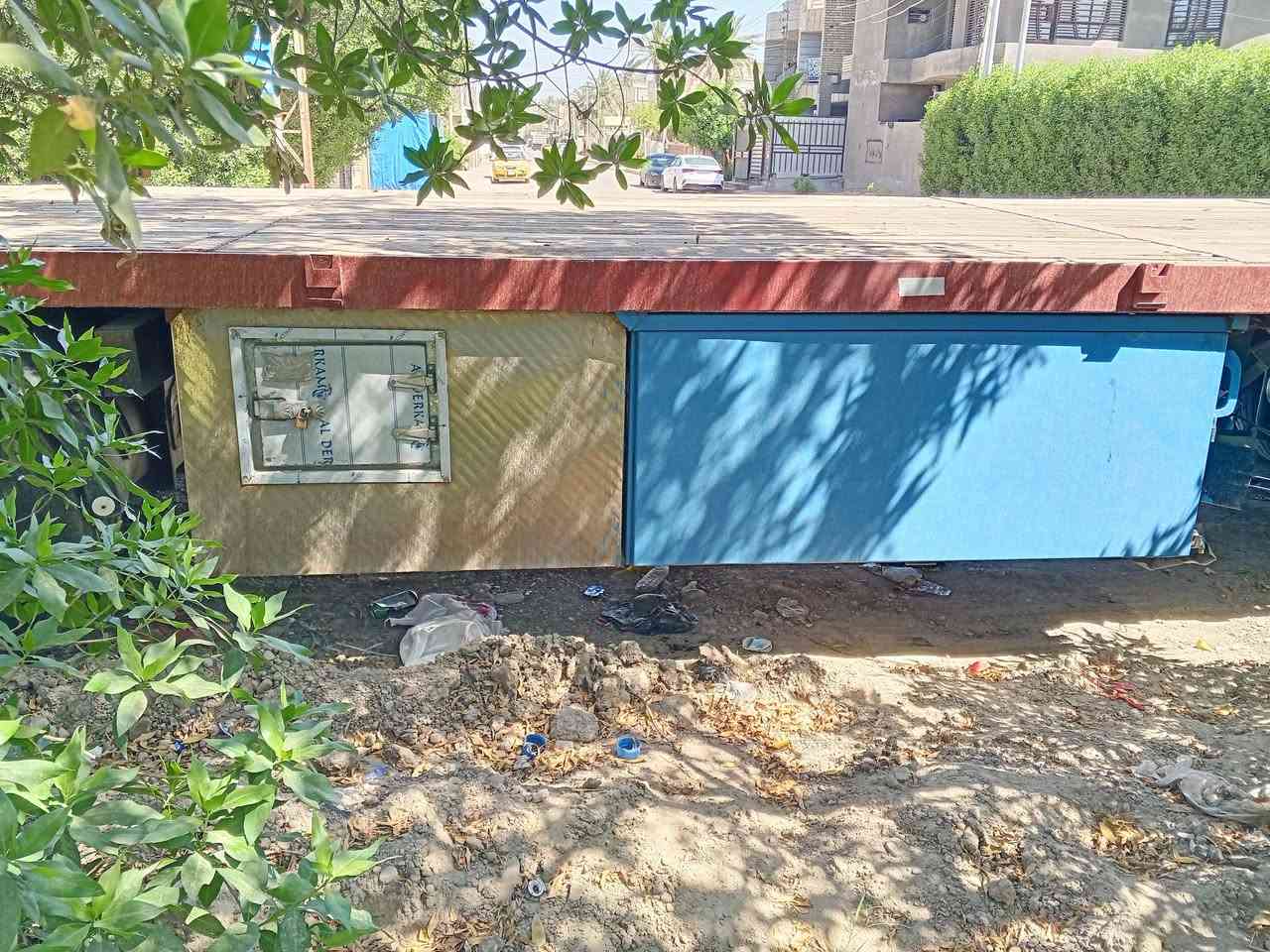 السلام عليكم اخوان عربانه للبيع مارسدس دسك تخم تاير جديد ثلاجه صناديك عده اكله وجاهزه للعمل ***********
