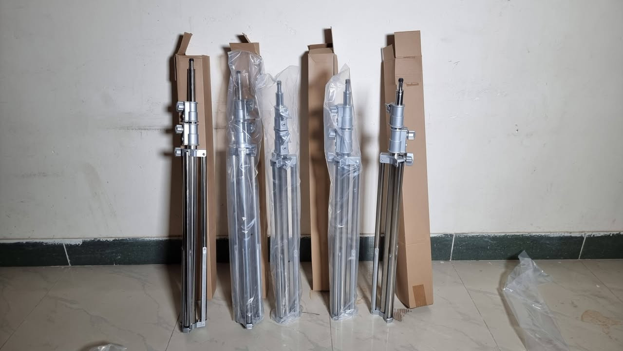 استاند استيل ثقيل ارتفاع 3 متر جديد سعر الواحد 35 الف 
متوفر توصيل


**إذا كنت صاحب هذا الإعلان وتريد حذفه لأي سبب، رجاءا أرسل رسالة إلى الدعم الفني**