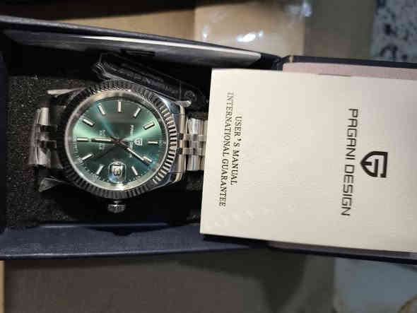 سلام عليكم' اربع قطع جديدة ابد ما مستخدمهن  . بيعه وحده اخوان سعرهن ٤٠٠$  ماخذهن باكثر من هذا السعر بس لان محتاج فلوسهن . الي يناسبه يتصل او يراسل '***********
