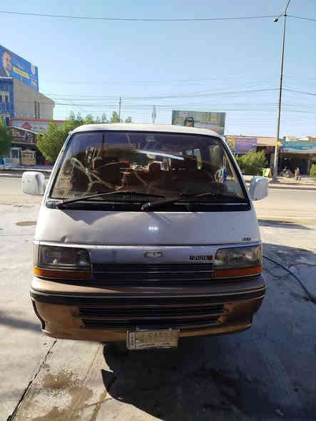 سلام عليكم.  هايسا سياحي موديل 92.  رقم بغداد خصوصي بسمي مشروع وطني سنوية لل 27.   تخم تاير حدادية صدر دوشمه كهربائيات سايد روف كلها شغالة وجاهزة مكينه فيفيتي كير اوتوماتيك السعر 47 وبيهة مجال للشراي العنوان بغداد الحسينيه مال راشديه للاستفسار الاتصال ***********
