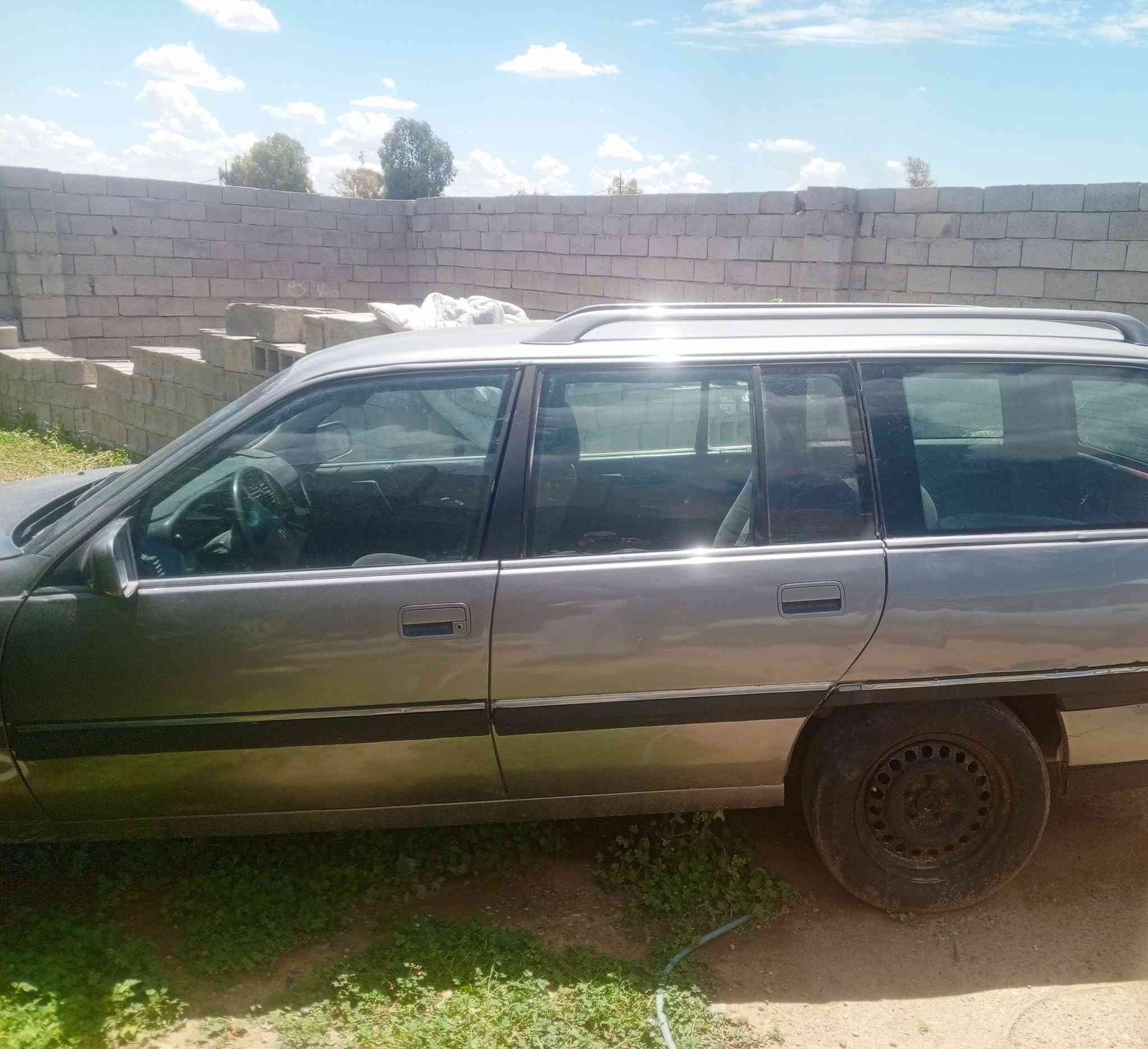 أوميگا ستيشن 92مشروع وطني 2030كركوك گيرومحرك بطه ونجي2000 حدادية كامله بدون خياس صبغ عام السياره بسمي تحويل ثاني يوم، ،،السعر28 وبيه مجال ***********
