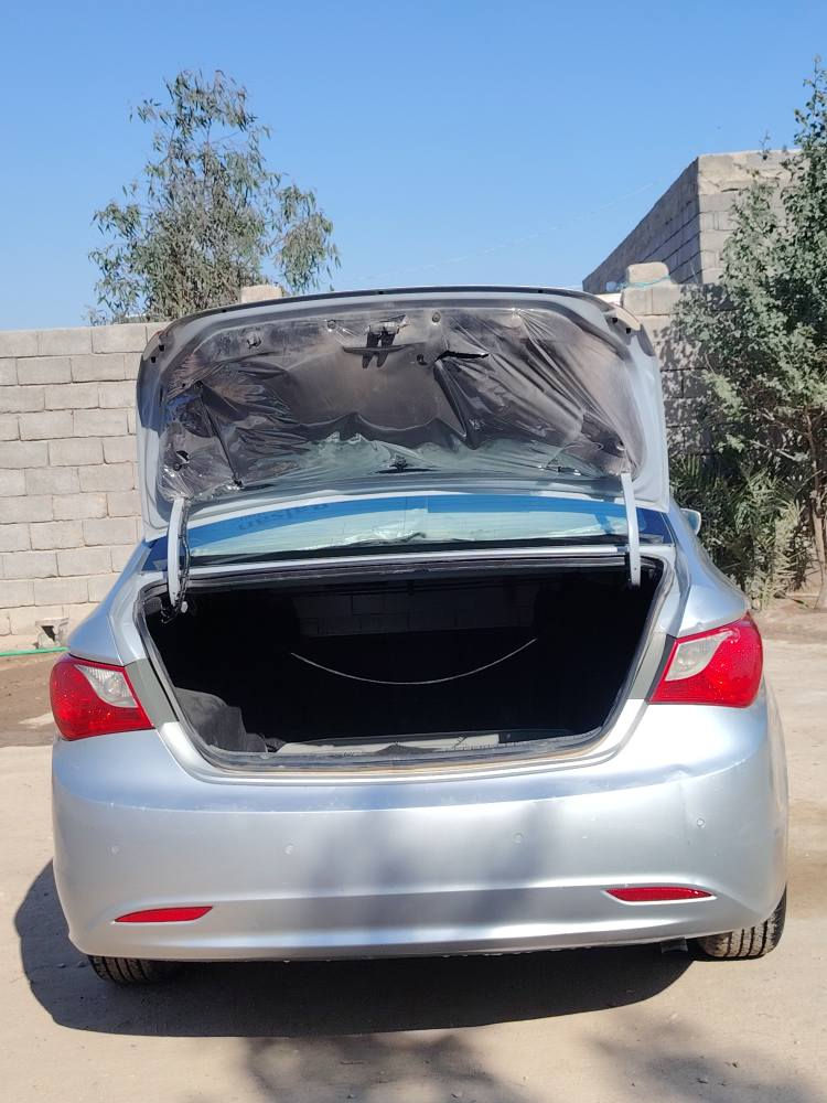 السلام عليكم سياره سوناتا 2011 وارد خليجي بدون ضربه  للمراوس فقط براس الثور او ملكه علما السياره (گير عادي)  7 گير  مو اوتو  كفاله عامه ضربه گصه عيب شرعي   سياره نظيفه واحلى من الصور
عدادها 260  مكينتها دوش المرغوب  شاشه اندرويد اشاره لد 
كهربائياتها كلها شغاله نقص اگلوب ما بيها  مكانها البصره سفوان 

رقمي *********** موجود واتساب
