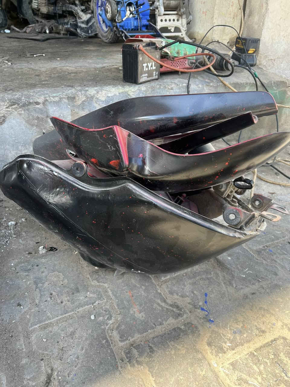 باندا 250cc
سلام عليكم دراجه باندا عادي مو كرستال 250 كفاله كهربائيات وبوشه وبكن كله شغال بيها بس ولفات وكم يخبل ناريه تخبل سلف جديد باتري جديد بلكات جدد والله مفارغلها الدراجه كله على وضع البلادي تجيً تفحص يلا تاخذ مابيها نقص برغي كل اغراضها موجوده وعيوني تشلعوهن هاذا رقمي ***********
نجف الاشرف كوفه شارع المعمل امام مجمع المختار السكني السعر 450 الف 💵
