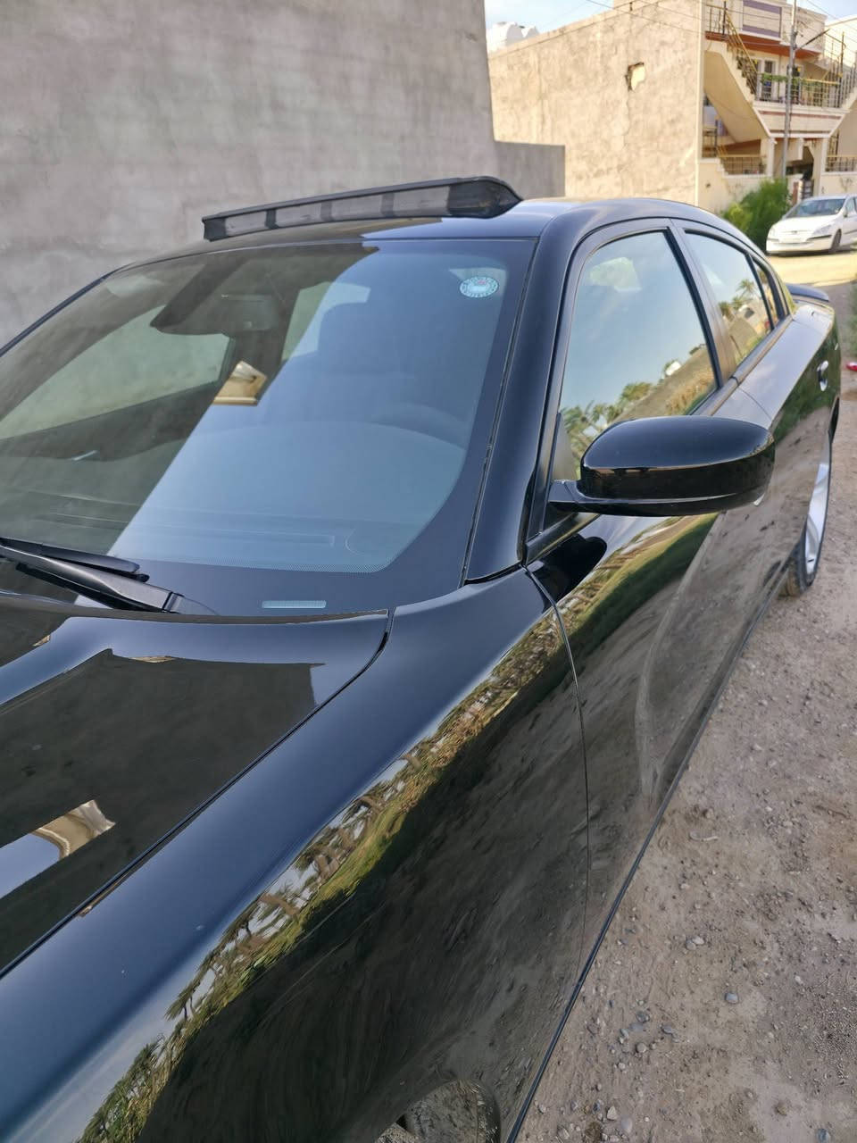 جارجر sxt وارد كندي كلين 
موديل 2017
ماشيه 108 الف ml
كفاله عامه من صبغ والفتح فقط مكانين صغار تعديل حته ما مبين تحويل مباشر 
هزة جديده 
كشن كهرباء 
شاشه وكامرة 
فتحة سقف 
للاستفسار ***********
