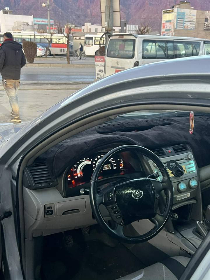 کامریی مۆدێل 2009ئەمریکی مواسفات LE
گێڕحادیی گێچووسووکانی کراوەبە سپۆڕت ئۆریۆن سەیارەکە هەمووشتێکی تازەیە سەنەویی تا2031 بەناوخۆمە ژینگەوپلێتیشی تازەیە کامل سێرفزکراوە چوارتایەیی تازەشی بۆکڕاوە چرکەیی تێدانیەگێڕوومەکینەیێ بەشەرت بەنسبەت بۆیاخ پەڵە پەڵە بۆیاخی هەیە سەقفی هیچی پێوەنیە 4پارچەشی بۆیاخ نیە بەڵام بەس سەقفی بەشەرت دەدەم بۆیاخ نیەپێشووپشتی کەپسە نوودەرزیی پێوەنیە هەیکەلی سەیارەکە شووشەیە سحریی77گەڵاومەحامەلە *********** رانية, السليمانية
