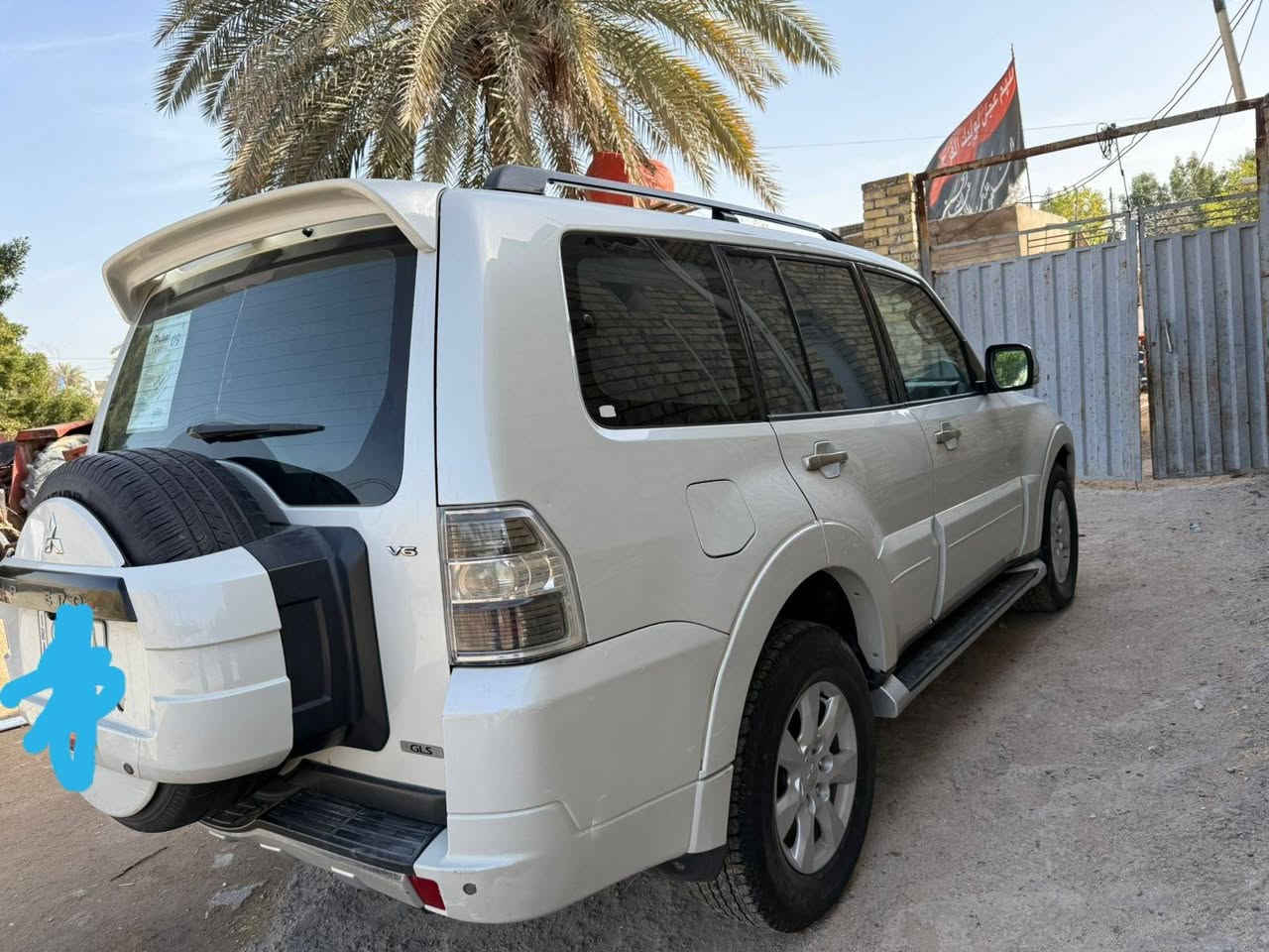 السلامعليكم باجيرو الفين 2010/مكفول فول البغداد /  / السعر 145 رقم *********** سعودي يداده ذهبي العنوان نجف
