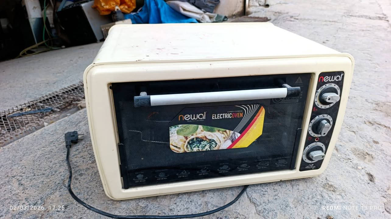 ئەمانە بۆفرۆشتن💰
سـیستەمێکی یەک نەفەری دەسکردی ئەسڵی لەگەڵ دۆشەکێکی توبی.
..................
فـڕنێکی کـارەبایی نیواڵی تورکی زۆر تازەو بێعەیب دوو سینی لەگەڵ دایە.
........................
پــاسـکیلێکی مـناڵان حـەجمی 14 زۆر پاک و جوان و بێعەیب 
▫️▫️▫️▫️▫️▫️▫️
ژ.پ.ڤایبەر☎️📥***********
هەموو ئەشیایەکی ناوماڵەو جیاواز لەناوماڵەش ئەسێنین بەگونجاوترین نرخ
