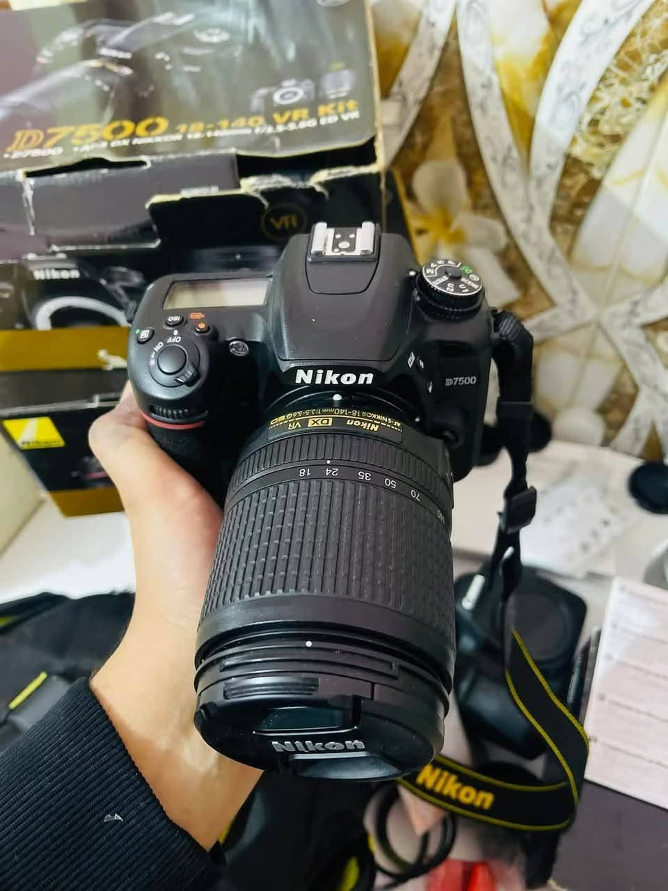 نيكون 7500
عدسة 140.18
كارتون الكامره
حزام كتف
شاحنه
بطاريه
شتر 4k
السعر 990 الف  وبيها مجال حك الجيه كامره اخت الجديده
المكان بغداد 
يوجد توصيل بعربون


**إذا كنت صاحب هذا الإعلان وتريد حذفه لأي سبب، رجاءا أرسل رسالة إلى الدعم الفني**
