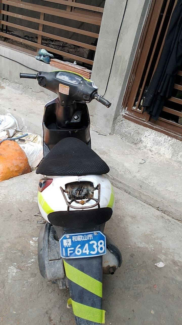 السلام عليكم دراجه سازوكي جاهزه من كلشي شغال  للبيع سعر 140  بغداد
بوب الشام 
*********** متواجد واتساب أو خاص راسل وبخدمتك
