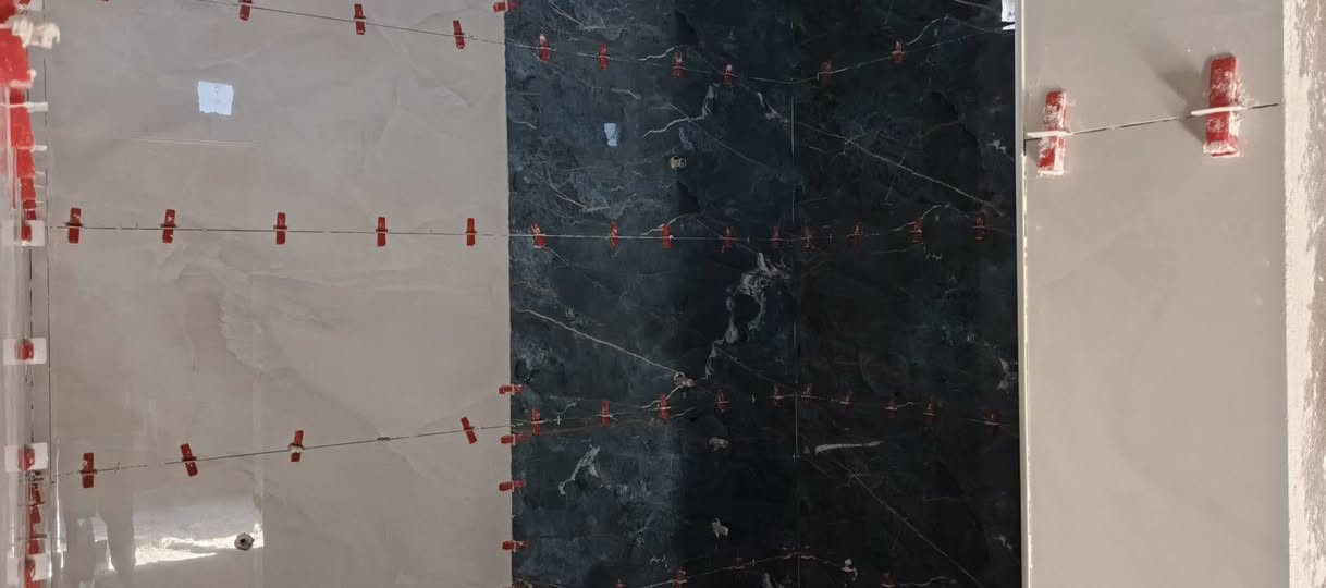 خلفه سيراميك راضي وجذاري عنوان البصرة رقم ***********
