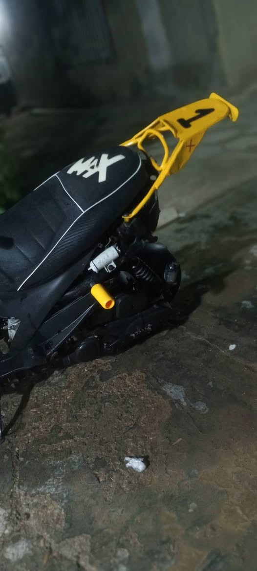 سلام عليكم
ماكس عدله للبيع 
مال العب بوشه 55
نكره دراجه سعره 375وبيها مجال قليل 
وذا اكو مراوس بكير نضيفه عادي


**إذا كنت صاحب هذا الإعلان وتريد حذفه لأي سبب، رجاءا أرسل رسالة إلى الدعم الفني**