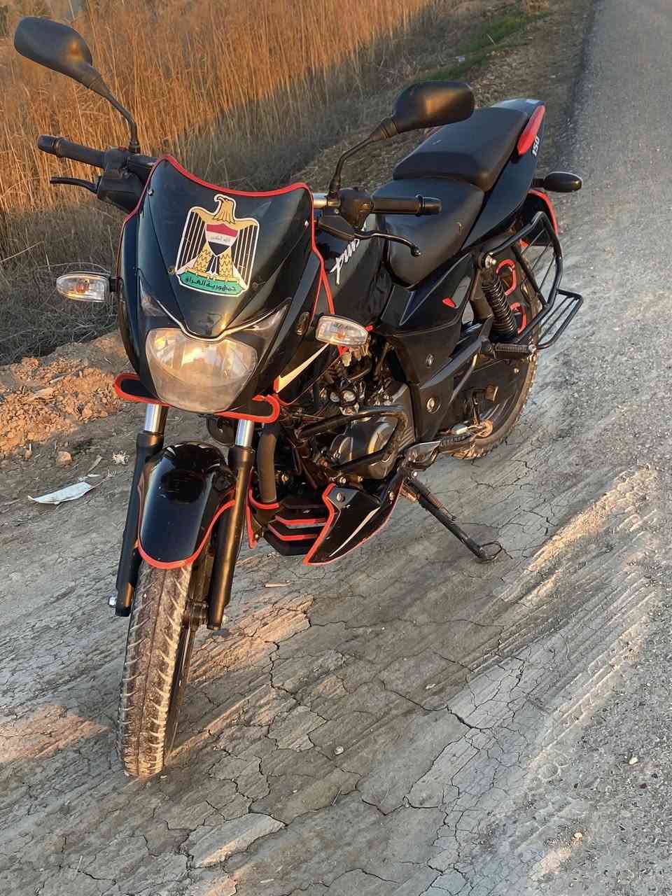 سلام وعليكم شباب دراجه بولسر نيون  150موديل 20/21 دراجه اوراق اصوليه داخله كمرك ماشيه 40الف ومستعجل على بيعته ولي يريد خلي يراسلني او يتصل (***********) السعر مليون وميتين وبيه مجال  1200
