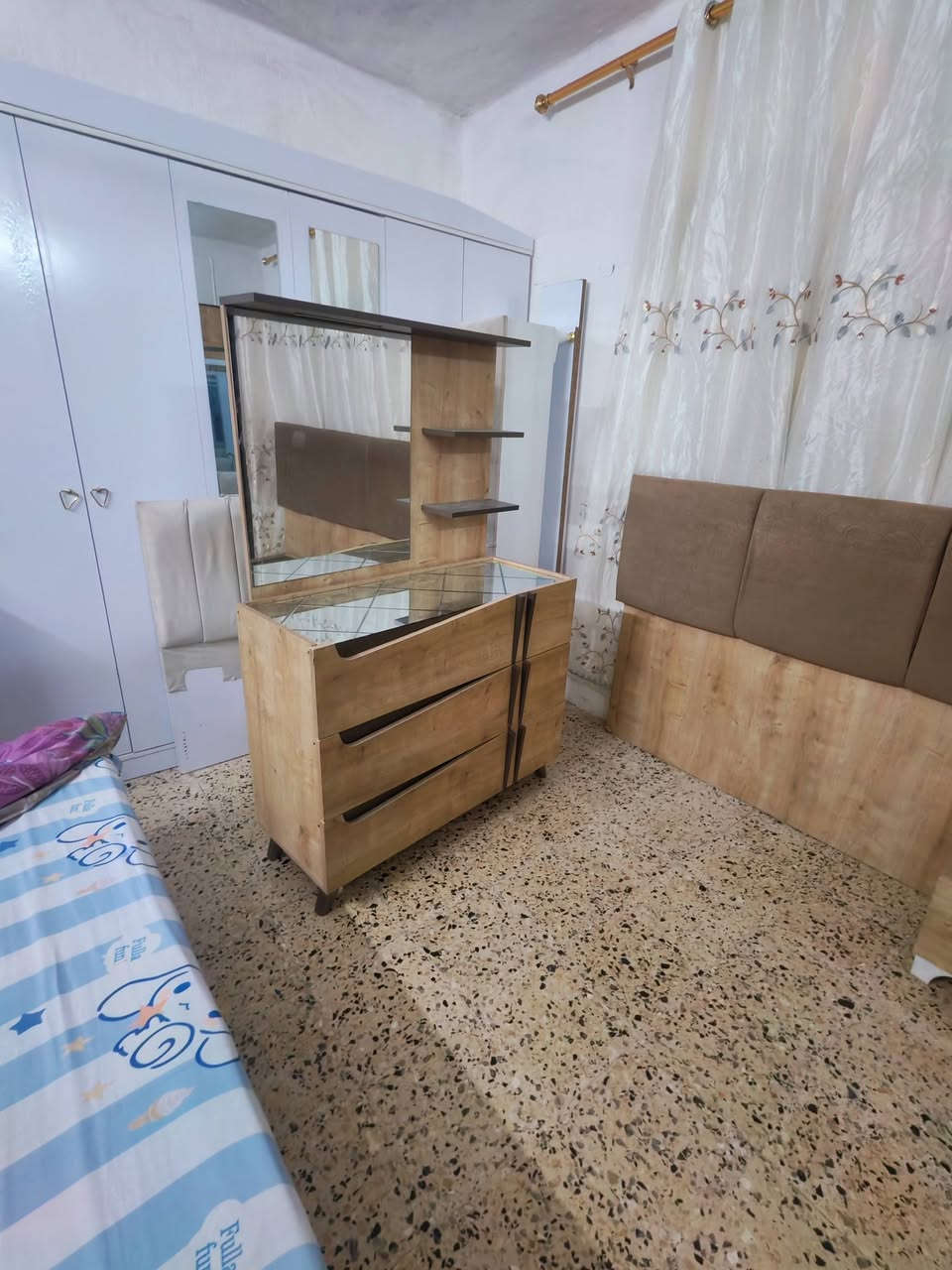 السلام عليكم غرفه نوم نظيفه ٥قطع السعر عل خاص


**إذا كنت صاحب هذا الإعلان وتريد حذفه لأي سبب، رجاءا أرسل رسالة إلى الدعم الفني**