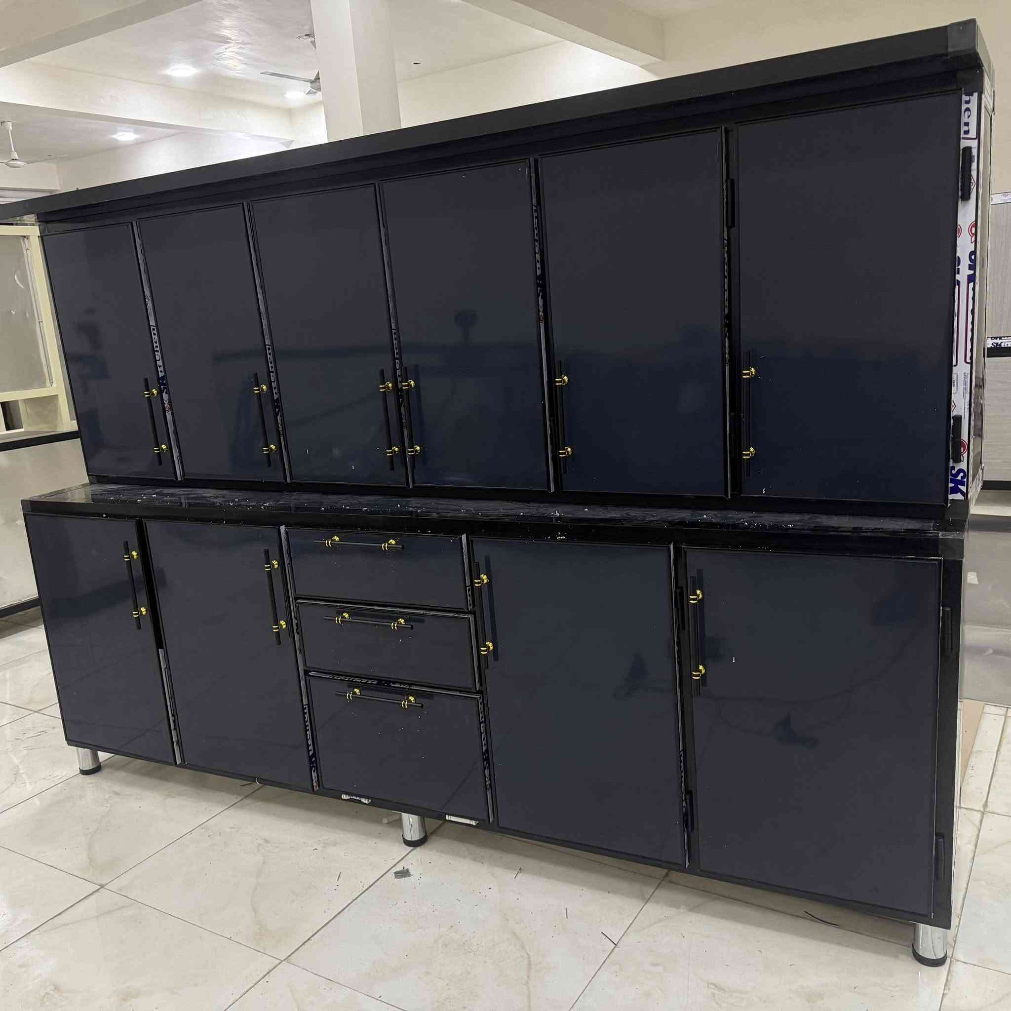 #كاونتر قياس مترين ونص وسنك متر ونص تزكام درجه اوله 
العنوان مغربه شارع فرن تاج الدين ***********
