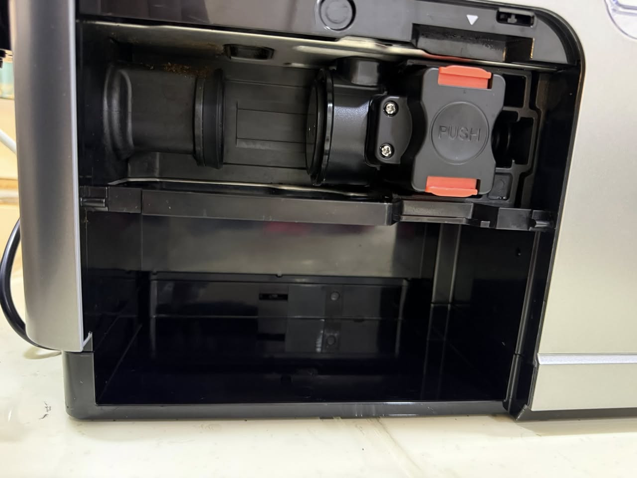 سلام عليكم اخوان ،، من رخصة ادمن المحترم  ،، مكينة ايسبريسو  فول اتوماتيك  المانى سلفر كريست جديد با كارتون بس فحصتها و تفاصيل با الخاص  .


**إذا كنت صاحب هذا الإعلان وتريد حذفه لأي سبب، رجاءا أرسل رسالة إلى الدعم الفني**