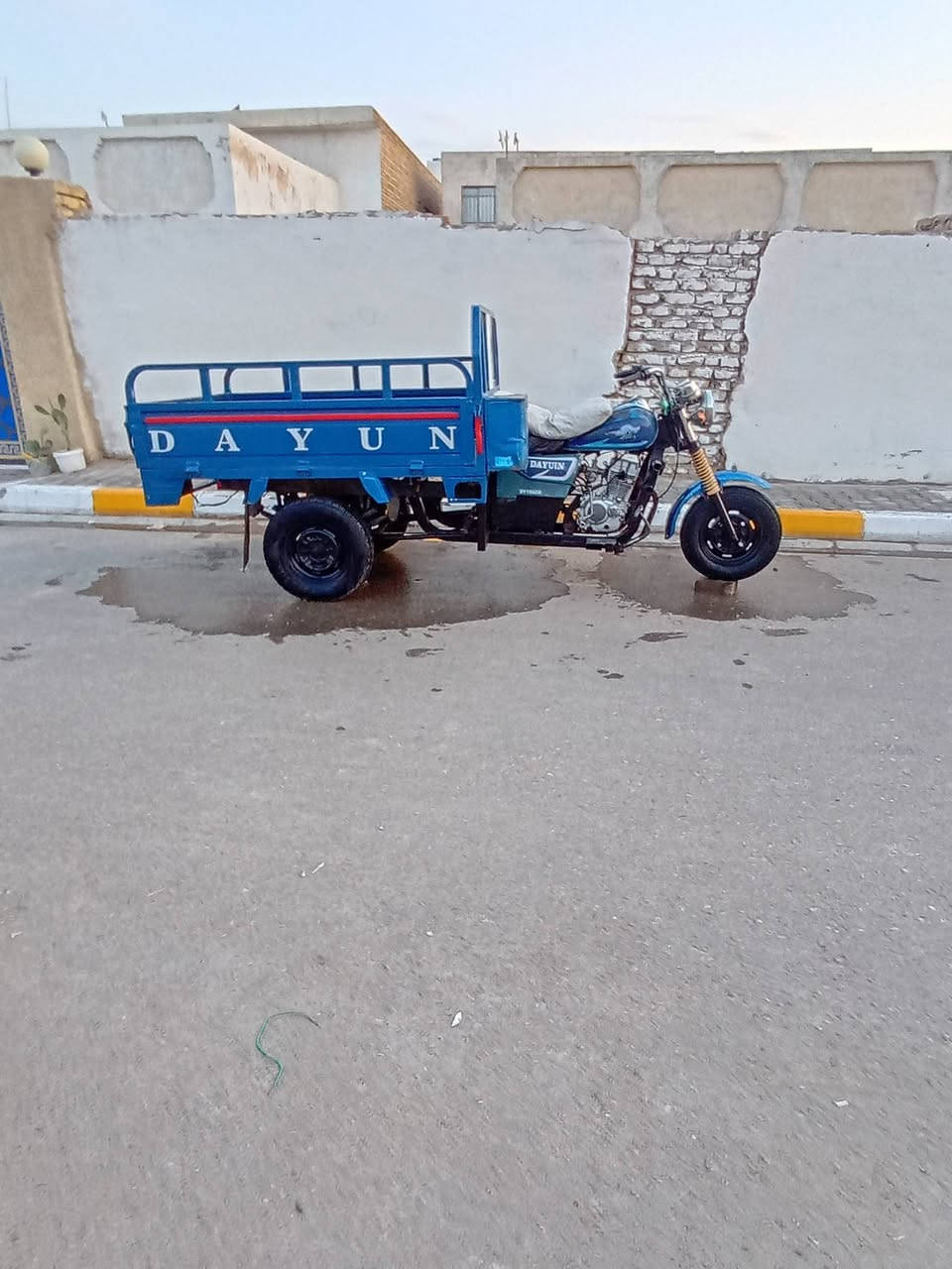 سلام عليكم ستوتة للبيع موديل 2016  ستوتة جاهزة علة اخر حباية شاصي ركبة اوراق مكينة كفالة  بيهة مكينة 2021   تخم تاير جوبلس صدر جديد سلف شغال ***********
