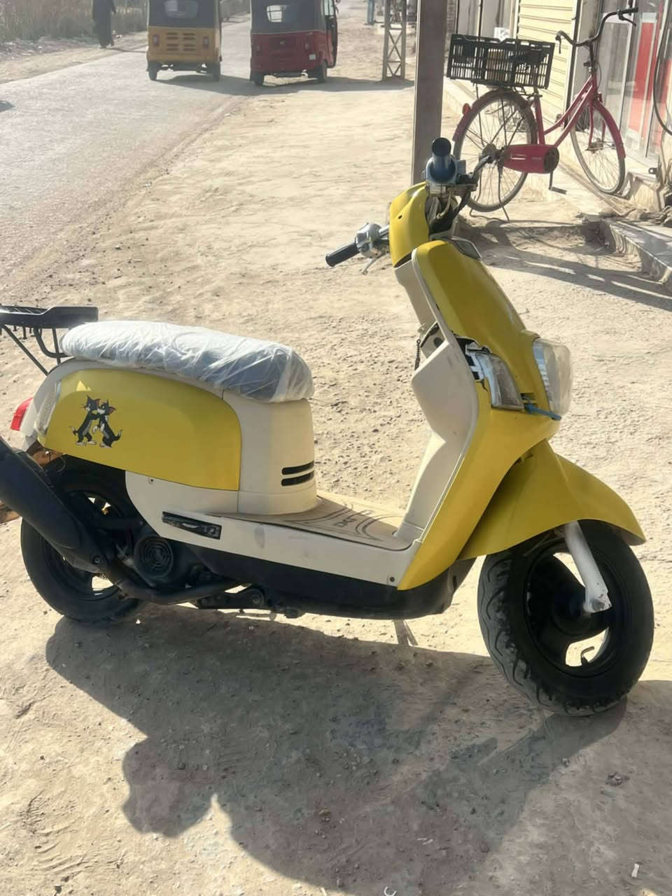 سلام عليكم بوليس لبيع الاستفسار الاتصال على رقم*********** السعر 650وبيه مجال دراجه بل جيس
