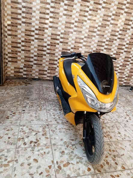 دراجه pcx جيل ثاني للبيع مكينته تخبل و ناعمه و شرط نكره بس بيه كاز كيت اتوقع لن كامت ترجع مي عل دبه رايده ب مليون مكاني واسط كوت للاستفسار ***********
