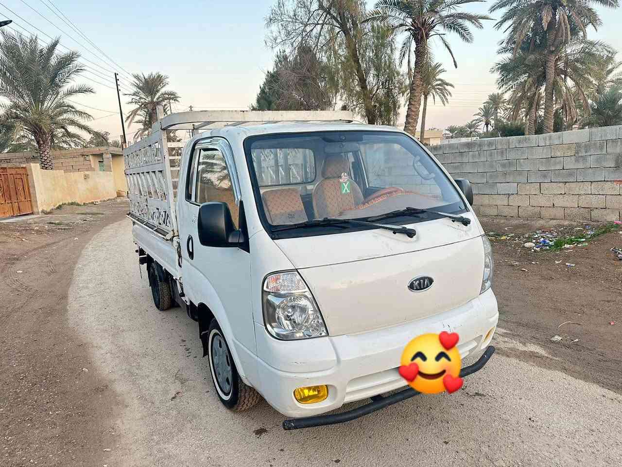 السلام عليكم كيا موديل 2008  ديالى رقم انكليزي كفاله عامه كير محرك  اكسل تخم تأير جديد السيارة ب اسمي العنوان ديالئ للاستفسار  هذا الرقم ***********
