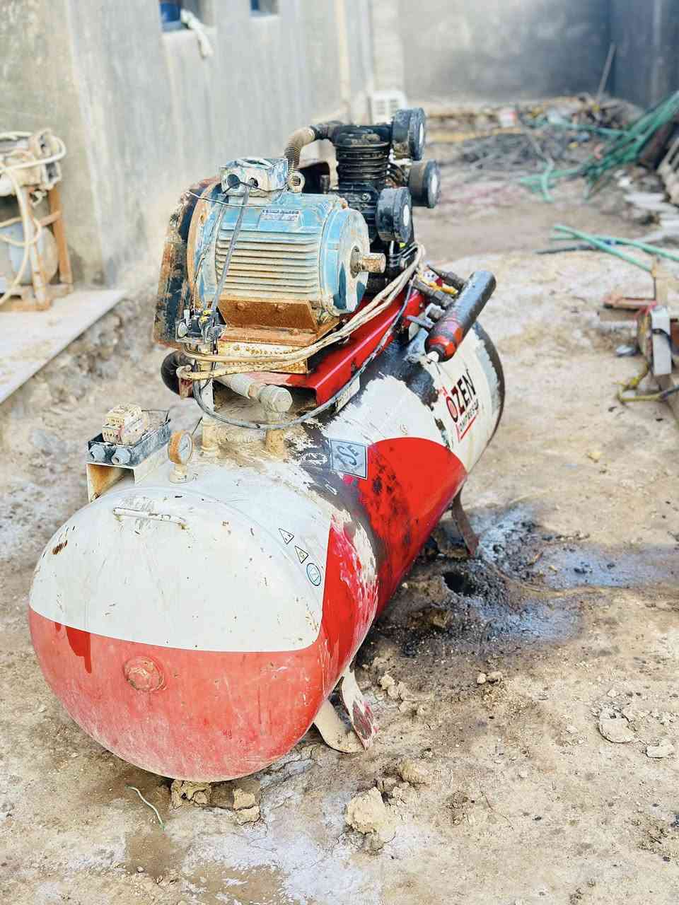 تاروسه البيع الف التر ماطور 10 حصان شغاله وع شرط ***********
