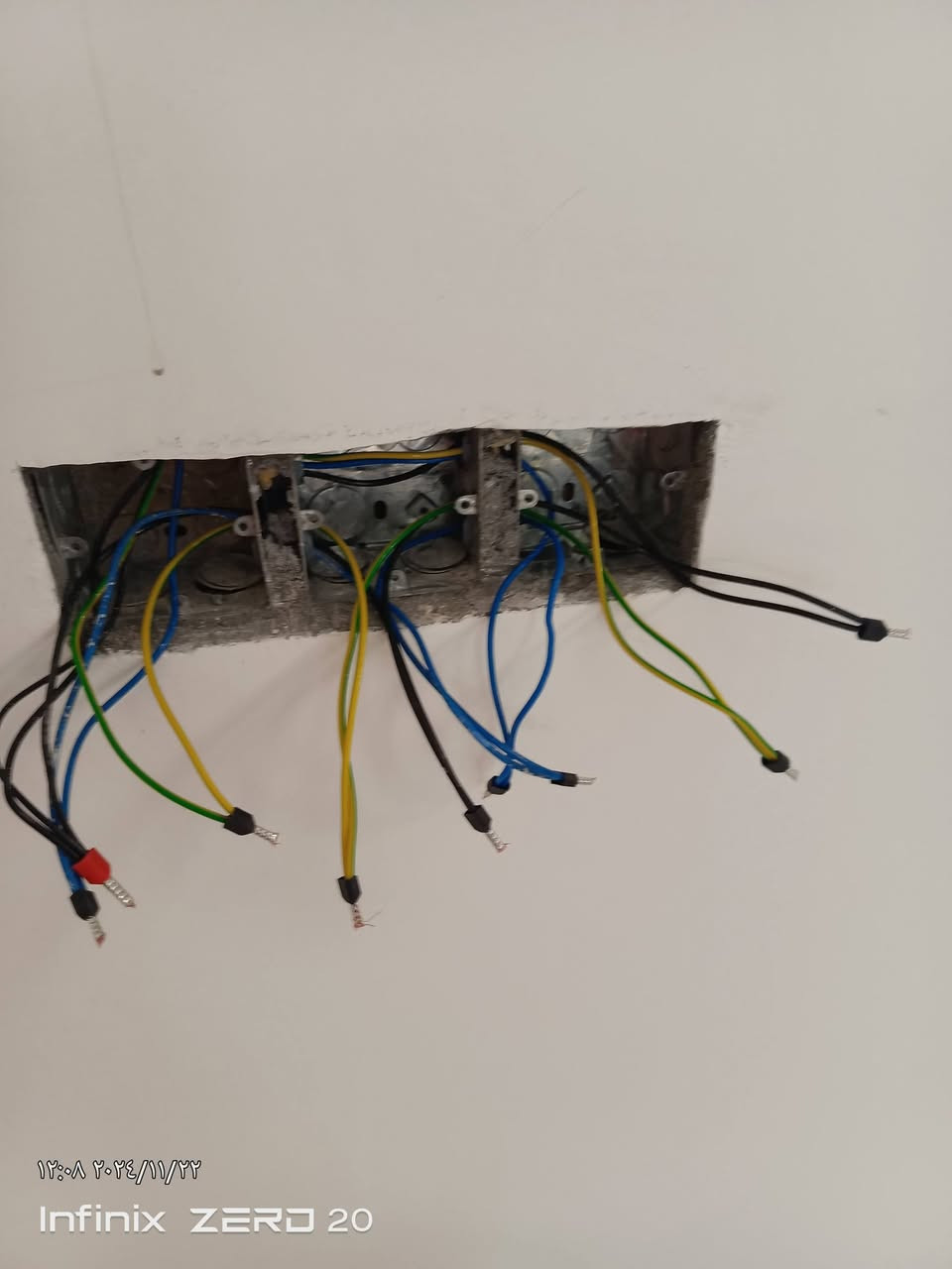 سلام عليكم 
تاسيس كهرباء داخل البصره 
نشر شبكه بروفايل 
تنزيل بايبات وحفر وتسليك 
عمل بنل 
عمل داخل البصره 
تواصل عبر واتساب 
***********
