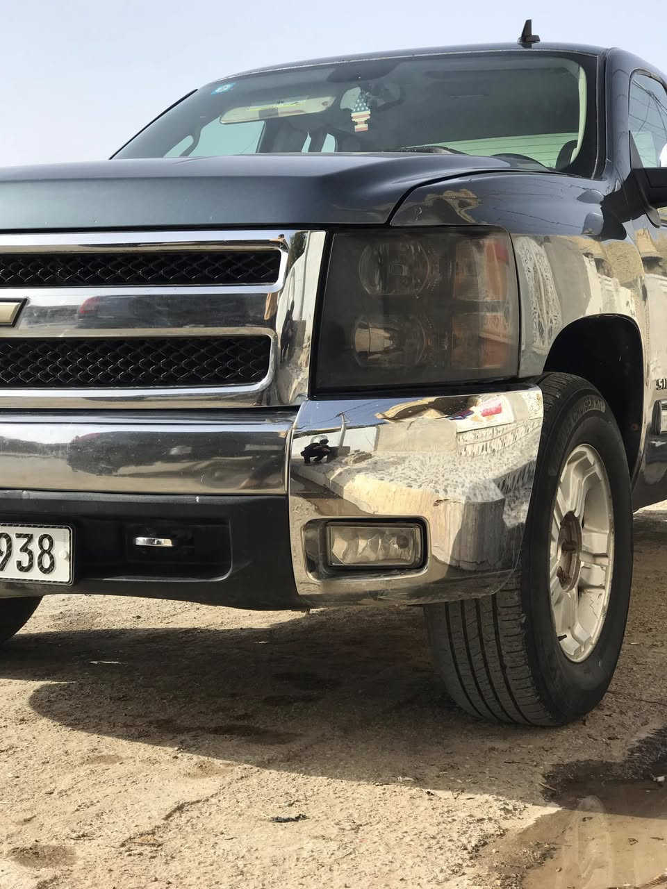 سلام عليكم للبيع سلفادور 2011 قمارة وربع وأرد امريكي 
ضربة بچاملغ الامامي الايسر رقم بغداد مكينة 5300
سيارة مصبوغة حزام سعر 120 وبيه مجال 
عنوان : واسط،كوت 
للاستفسار :***********
