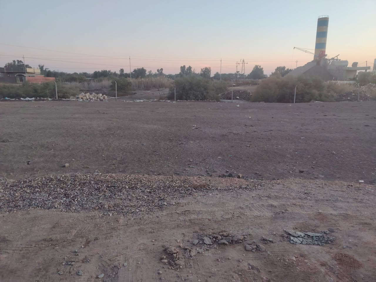 السلام عليكم.
قطعة أرض للبيع طابو زراعي سند 25 الموقع المحاويل قرب الشارع العام خلف معمل بيت فرمان المساحة 250.. السعر 45 قابل للتفاوض للاستفسار الاتصال على الرقم الهاتف ***********
