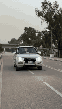 سلام عليكم للبيع باجيرو 2009خليجي
حبتور فول مواصفات 
ماشيه 150الف حقيقي 
رقم بغداد بأسمي هزه جديده تحويل مباشر 
مكينة 3.5 المرغوب 
كشنات جلد 
كشنات كهرباء 
ثلاث قطع تبريد 
مري شفط
اشاير مري 
ثلاجه 
تبريد إلكتروني 
7راكب 
تحكم ستيرن جهتين 
فتحه 
شاشه 
منضومة اناره زنون
12 سماعة + دمام
وباقي مواصفات الحبتور المعروفة
السيارة بيه جاملغ صبغ بدون ضربه باقي سياره كفاله 
سيارة جديدة واحلى من الصور
ما ناقصها كلشي مكينة وكير وتبريد وحدادية كلة جديد
سعر السيارة 130وبيها مجال قليل
للاستفسار ‏‪***********‬‏
مكان السيارة بابل المسيب
