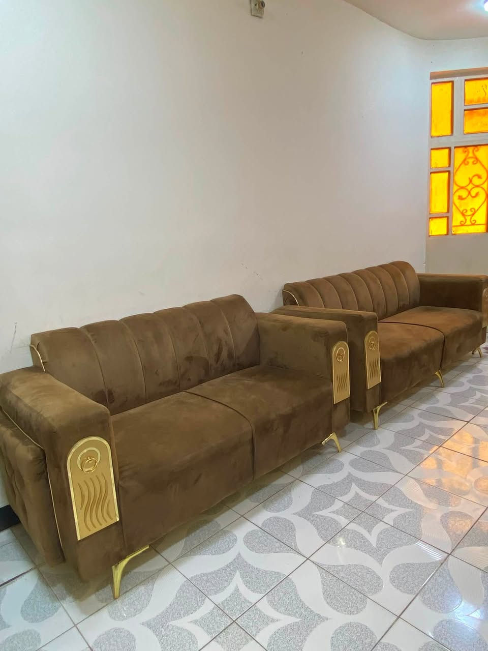 تخم10 مقاعد نظيف  سعر850


**إذا كنت صاحب هذا الإعلان وتريد حذفه لأي سبب، رجاءا أرسل رسالة إلى الدعم الفني**