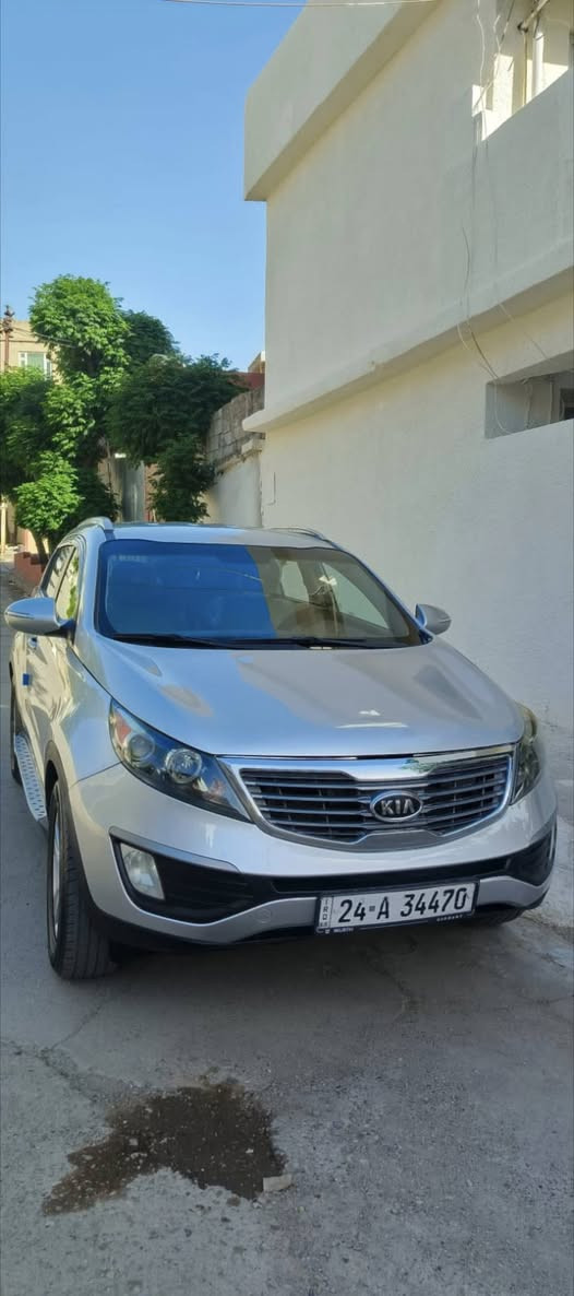 وارد أمريكي 2011 دهوك 
اسبورتاج 2011 دهوك 
ماشي 180 ألف 
الحادث / جاملغ الخلف السائق وصبغ قليل 
العنوان / سليمانية 
تحويل مباشر
السعر / 123 ورقه 
واتساب / ***********
