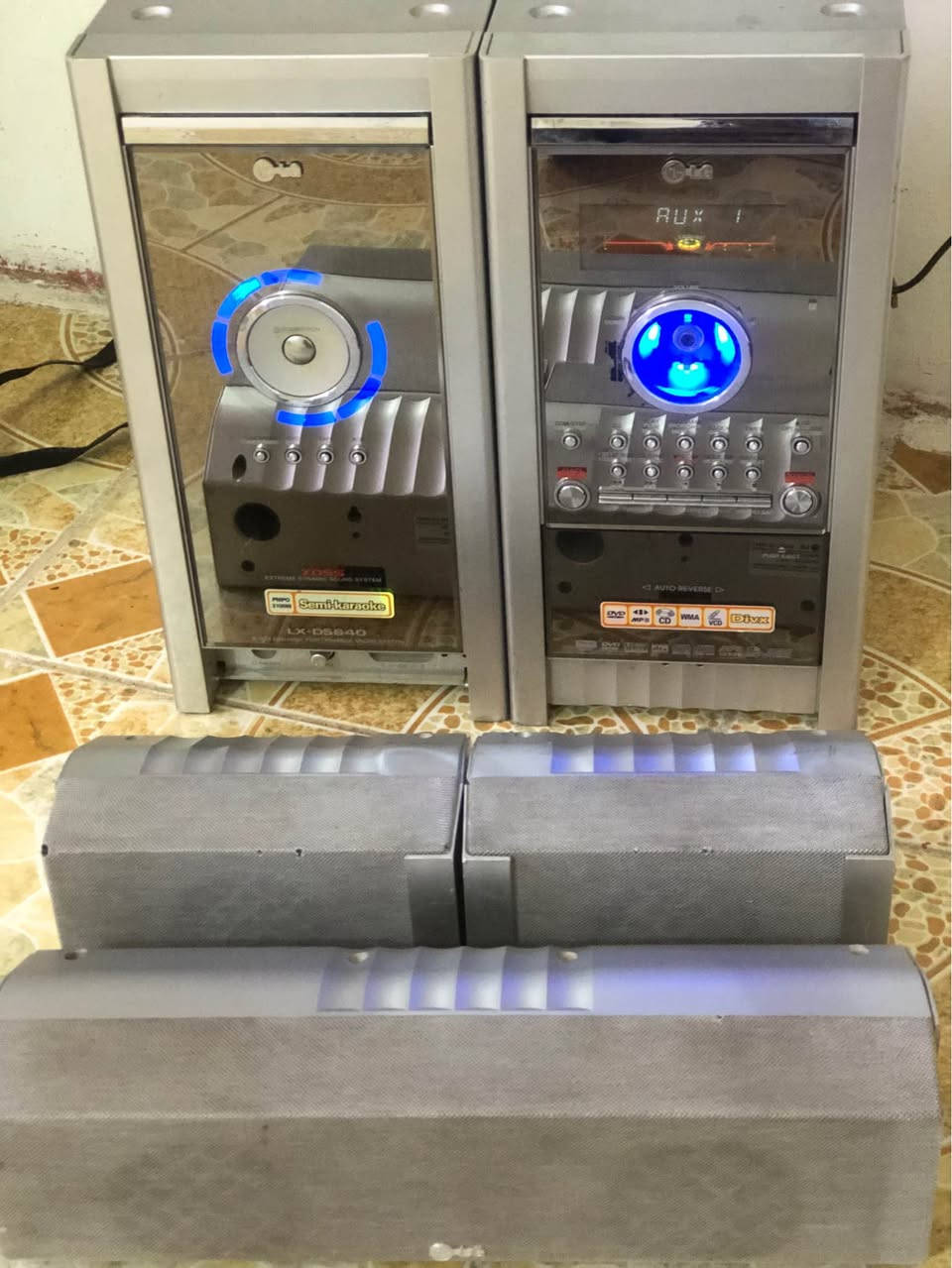 سيستم امبليفاير LG   بلوتوث و AUX و سيدي و راديو و كاسيت أربيل, العراق


**إذا كنت صاحب هذا الإعلان وتريد حذفه لأي سبب، رجاءا أرسل رسالة إلى الدعم الفني**