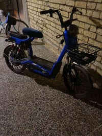 دراجة كهربائية • بطاريات جدد • عجلات 10